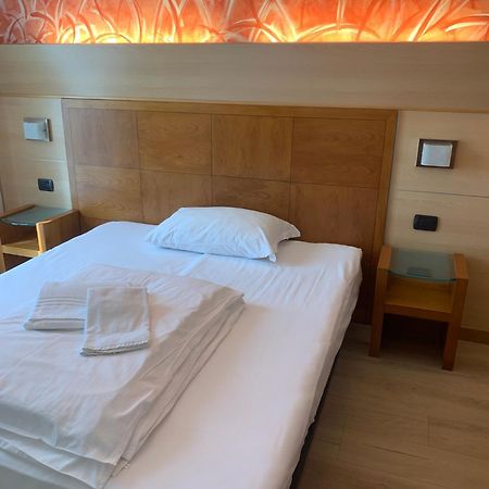 Hotel Garni Delle Rose Ceniga Exterior photo